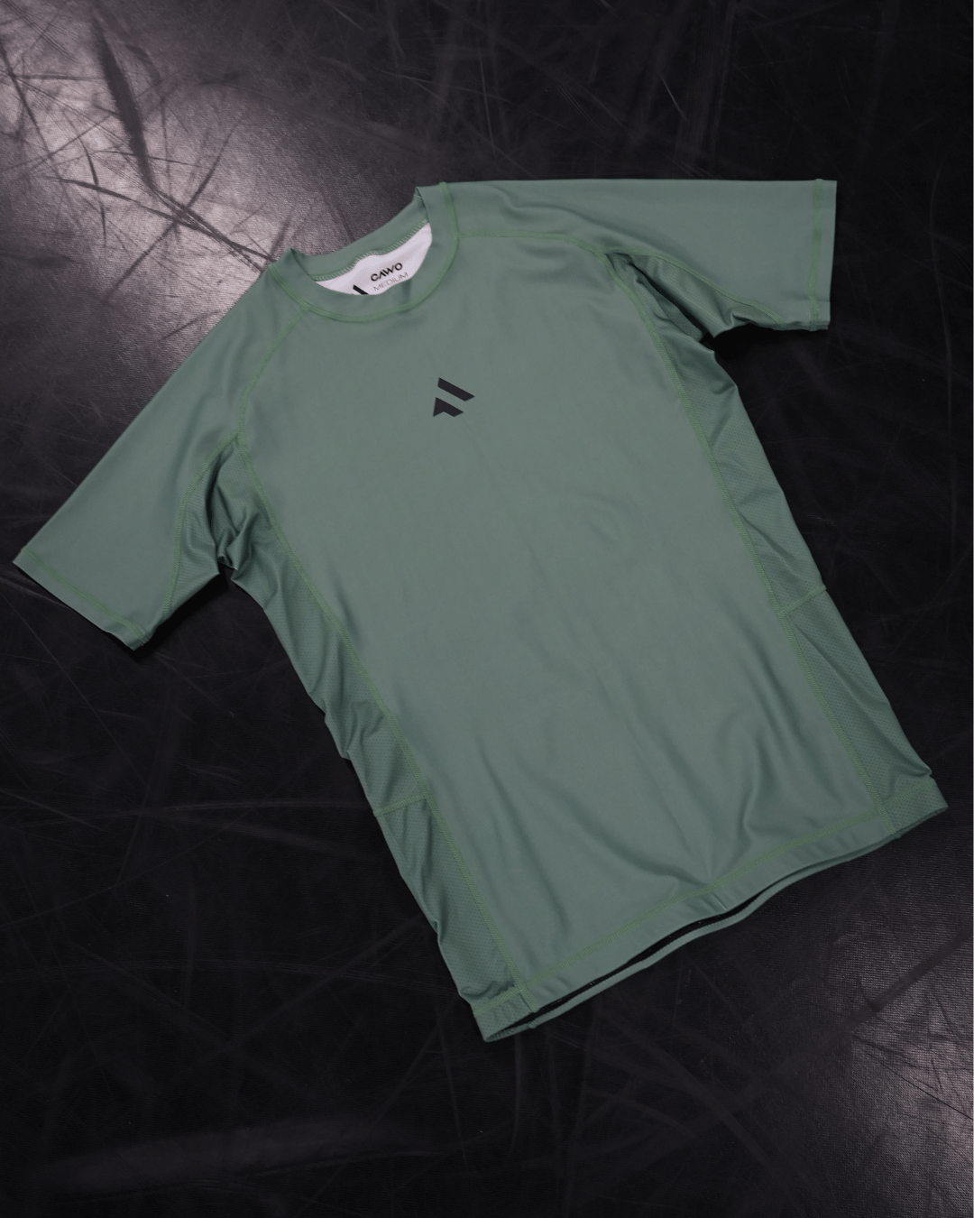 RASHGUARD ESSENTIEL VERT